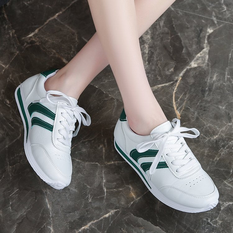 Damen Freizeitsneakers mit atmungsaktiven Einsätzen und rutschfester Sohle Shopnory