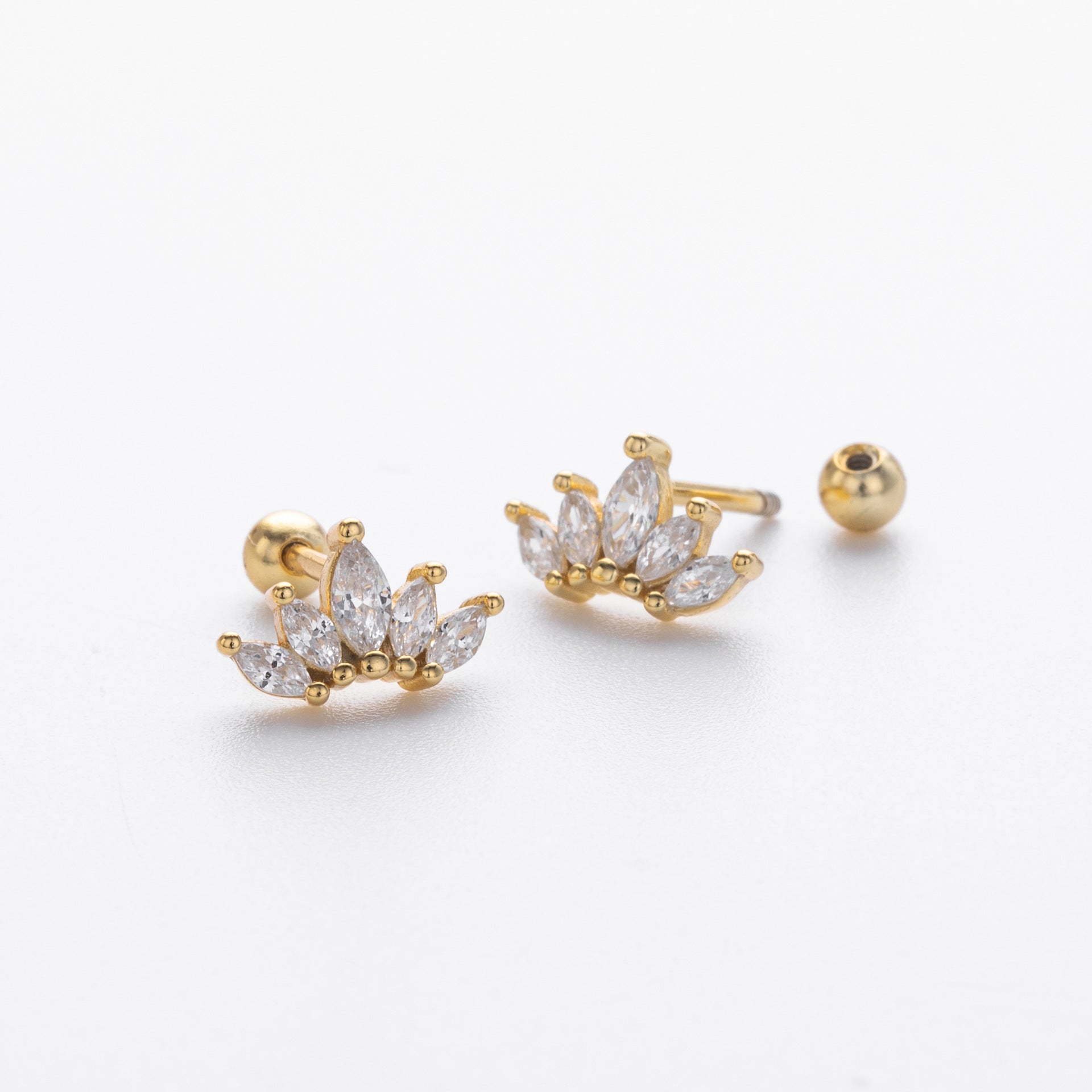 Damen Ohrstecker mit funkelnden Zirkon-Crown-Design aus hochwertigem 925 Sterling Silber Shop Nory