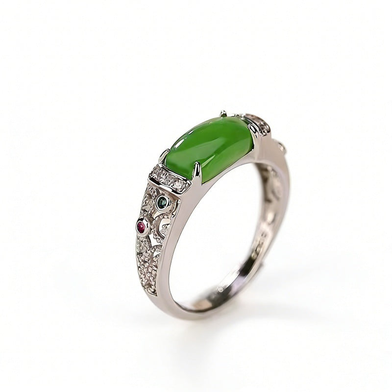 Damenring mit grünem Jade-Hauptstein und funkelnden Zirkonia-Details Shop Nory
