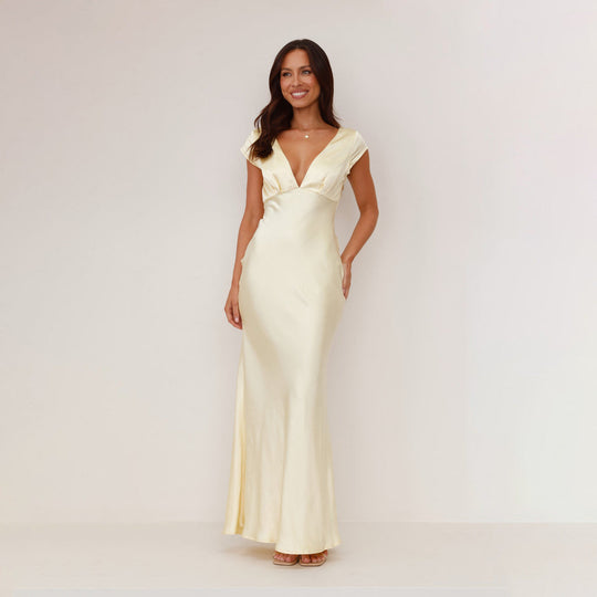 Damen Elegantes Maxikleid mit tiefem V-Ausschnitt und fließendem Satinmaterial