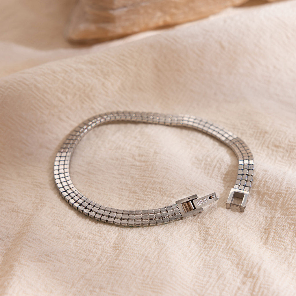 Damen Armband aus hypoallergenem Edelstahl mit funkelnden Zirkonia-Akzenten Shop Nory
