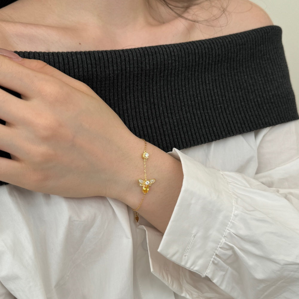 Leichte Luxus Hochwertige S925 Sterling Silber Halskette Armband Ohrringe Damen Exquisites Glühwürmchen-Form Gelb Zirkonium Eingelassene Drei-Teile Set | Shop Nory
