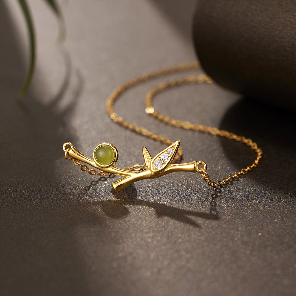 Damen Halskette mit detailliertem Zweigdesign und exquisiten Edelsteinen Shop Nory
