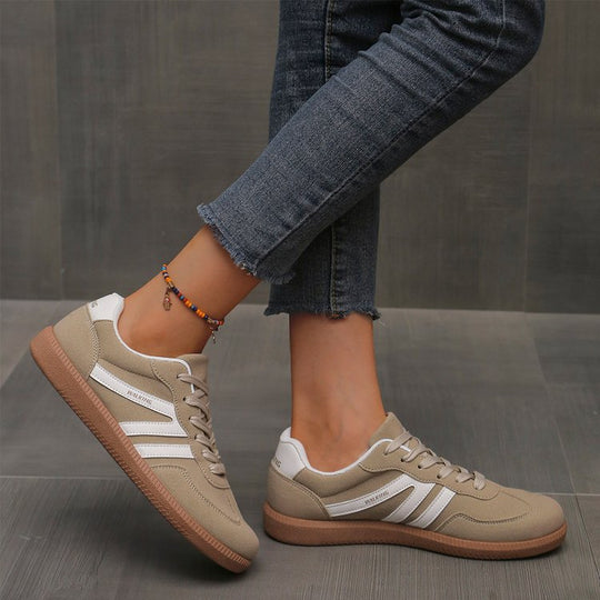 Damen Retro-Sneaker mit Veloursleder-Optik, gepolstertem Komfortfußbett und profilierter Gummilaufsohle Shop Nory