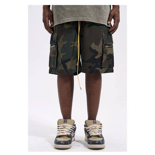 Herren nan Cargo-Shorts im Camouflage-Ripstop mit Elastikbund, Tunnelzug und Reißverschlusstaschen