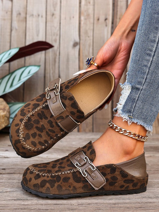 Damen Mokassin-Slipper aus Veloursleder mit dekorativer Metall-Schnalle Shop Nory