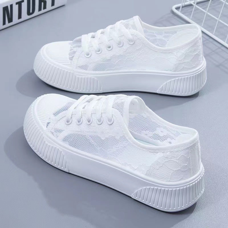 Damen Sneakers mit eleganter Spitzenoptik und komfortabler Polsterung