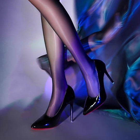 Damen Lack-Pumps mit spitzer Kappe, schmalem Stiletto und goldener Absatzapplikation Shop Nory