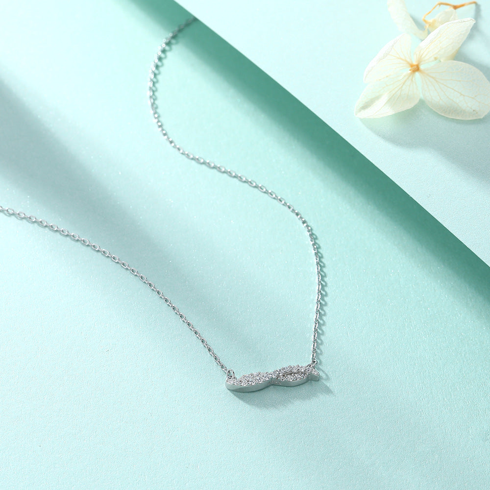Damen Halskette mit elegantem Wellenmotiv und funkelnden Kristallakzenten Shop Nory