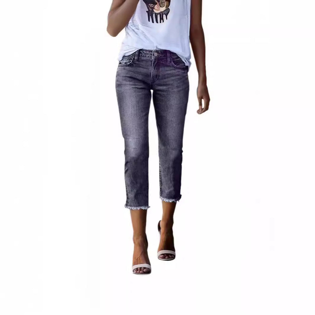 Damen zeitlose Jeans im modernen Schnitt mit cropped Bein