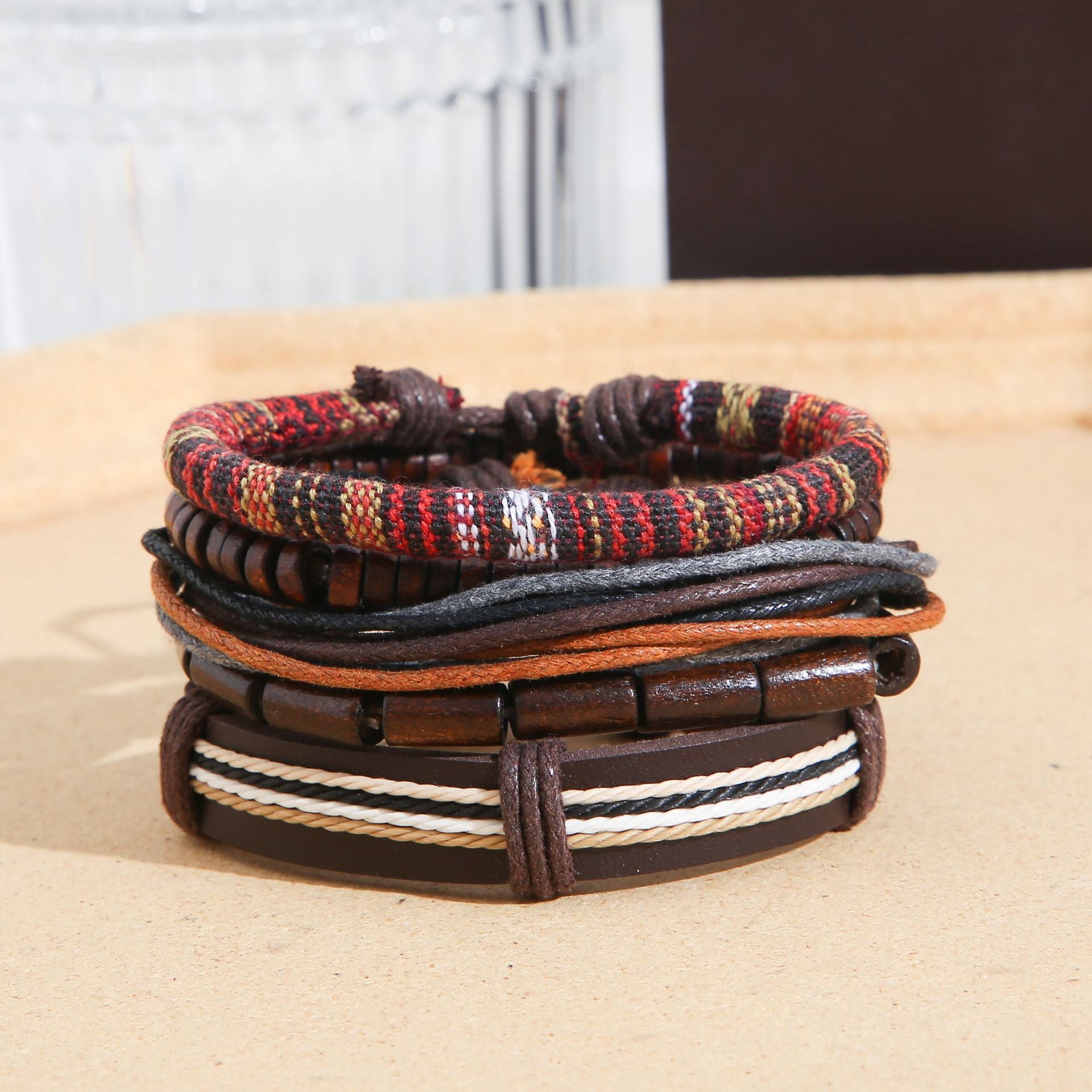 Herren Armreif-Set mit stilvollen Texturen und ineinander verschlungenen Elementen Shop Nory