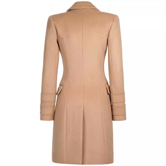 Damen Kurzmantel im Blazerkleid‑Stil mit strukturierter Taillierung und goldenen Zierknöpfen Shop Nory