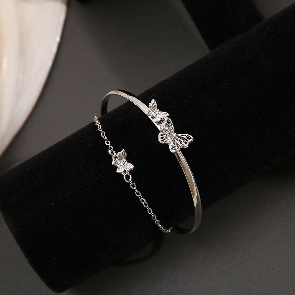Damen-Armbänder mit verspieltem Schmetterlingsdesign und zarten Kettendetails Shop Nory
