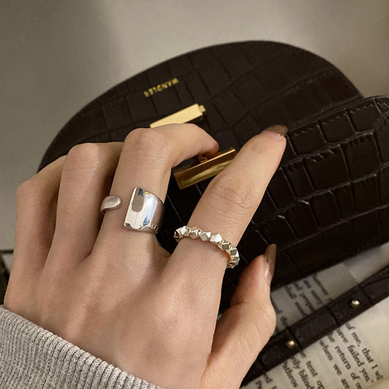 Damen Offener Ring mit modernem geometrischem Design und strukturierter Oberfläche Shop Nory