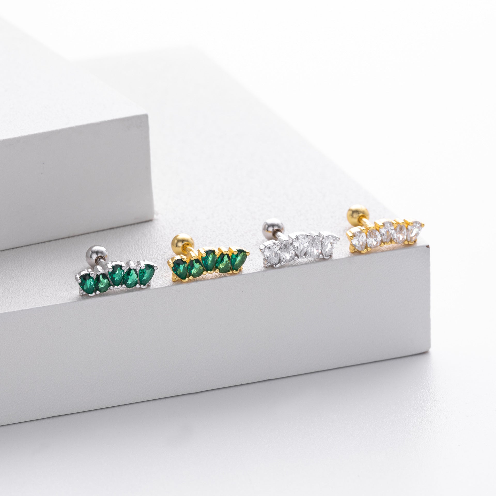 Damen Ohrstecker mit luxuriösem Zirkonbesatz aus hochwertigem 925 Sterling Silber Shop Nory