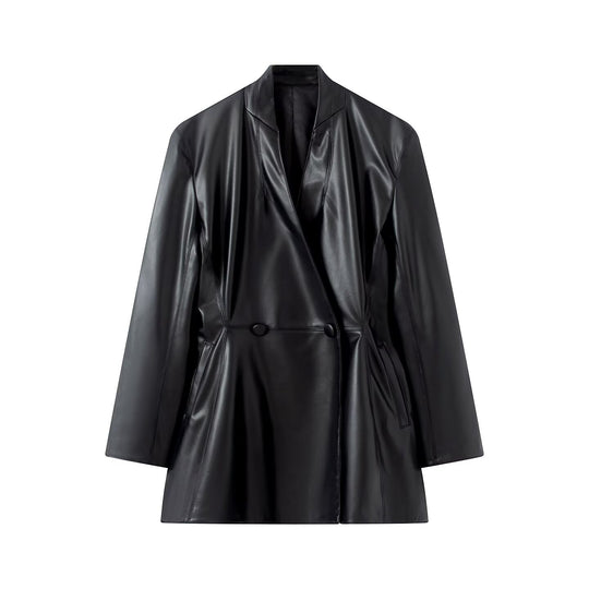 Damen Langer taillierter Blazer‑Mantel aus veganer Lederoptik mit fallendem Schalkragen und Doppelknopf-Leiste Shop Nory