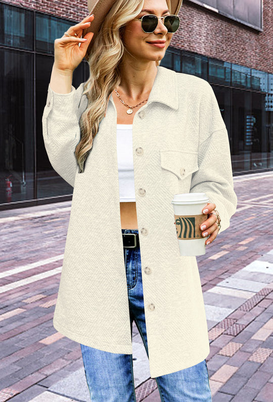 Damen Longline Oversize Hemdjacke mit aufgesetzten Pattentaschen und Strukturstoff Shop Nory