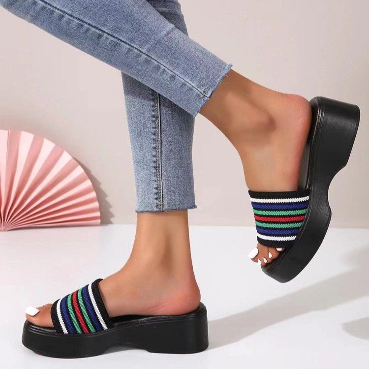 Damen Komfortable Wedge-Pantoletten mit breitem Riemendesign und anatomischem Fußbett
