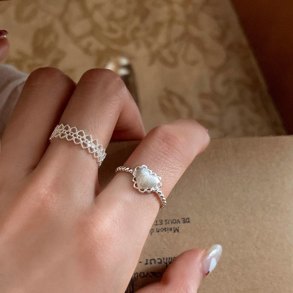 Damen Offener Ring mit floralen Motiven aus hochwertigem Edelstahl Shop Nory
