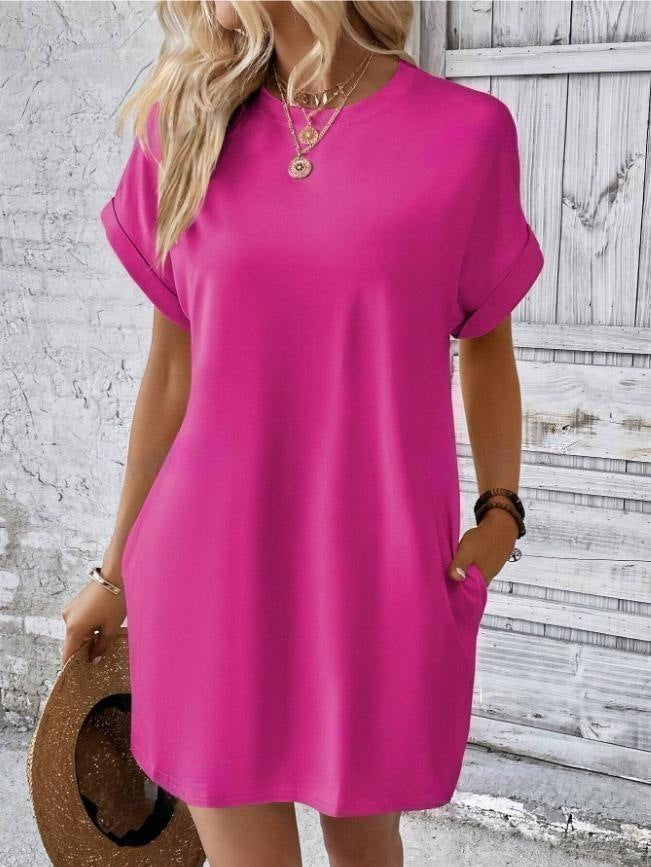 Lässiges einfarbiges Kleid mit Rundhalsausschnitt