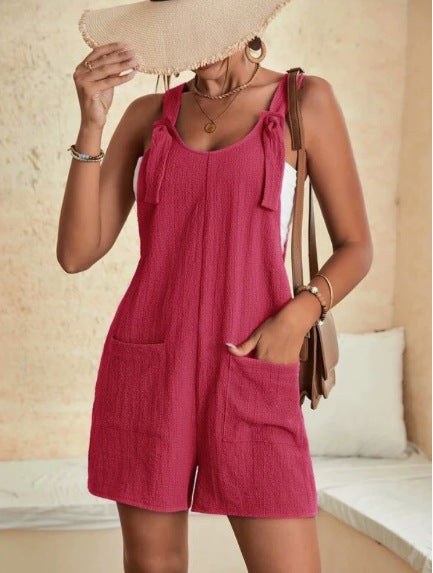 Damen Sommerlicher Latzshorts-Overall mit Knoten-Trägern und aufgesetzten Taschen Shop Nory