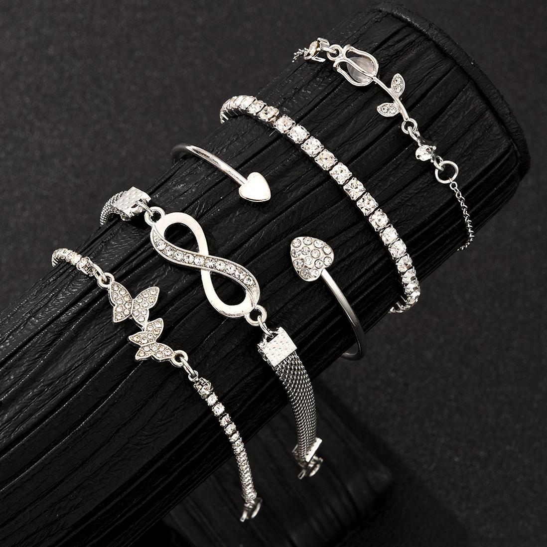 Damen Armreif-Set mit funkelnden Details und verschiedenen Designs Shop Nory