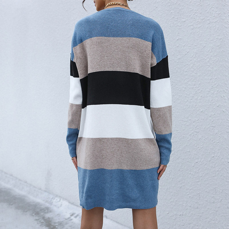 Damen Feinstrick-Minikleid mit Colorblock-Streifen, taillierter Silhouette und Rundhalsausschnitt Shop Nory