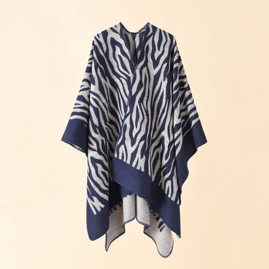 Damen Zebra‑Jacquard Poncho‑Cape im Oversize‑Kimono‑Fall aus weichem Feinstrick Shop Nory