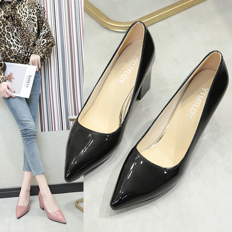 Damen Klassische Lack-Pumps mit spitzer Form und stabilem Blockabsatz Shop Nory