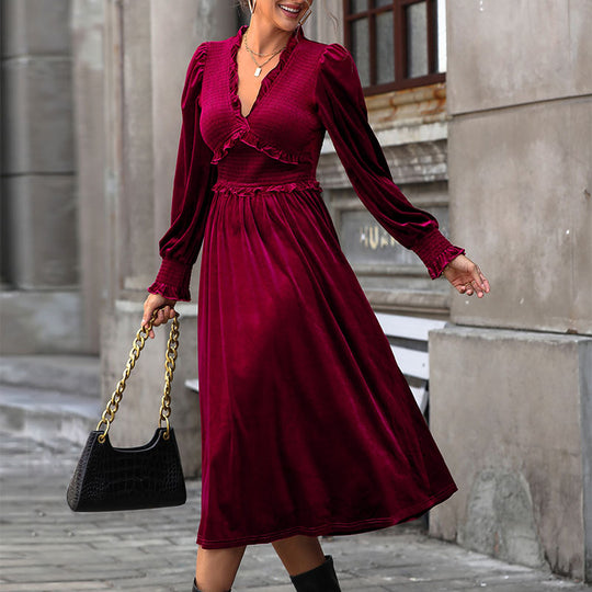 Damen Samt-Midikleid mit taillierter Wickeloptik, Rüschenbesatz und langen Puffärmeln Shop Nory