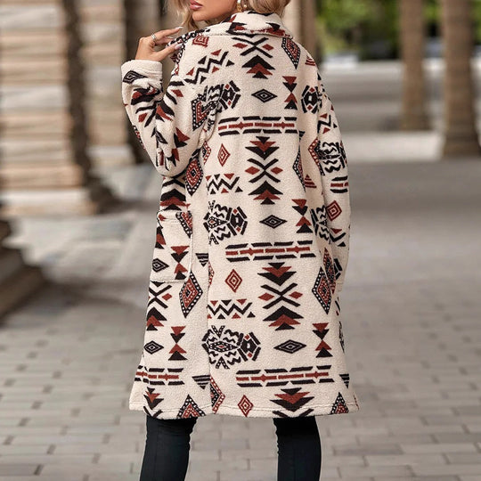 Damen Teddy-Mantel mit Aztekenmuster, Knopfleiste und aufgesetzten Taschen Shop Nory