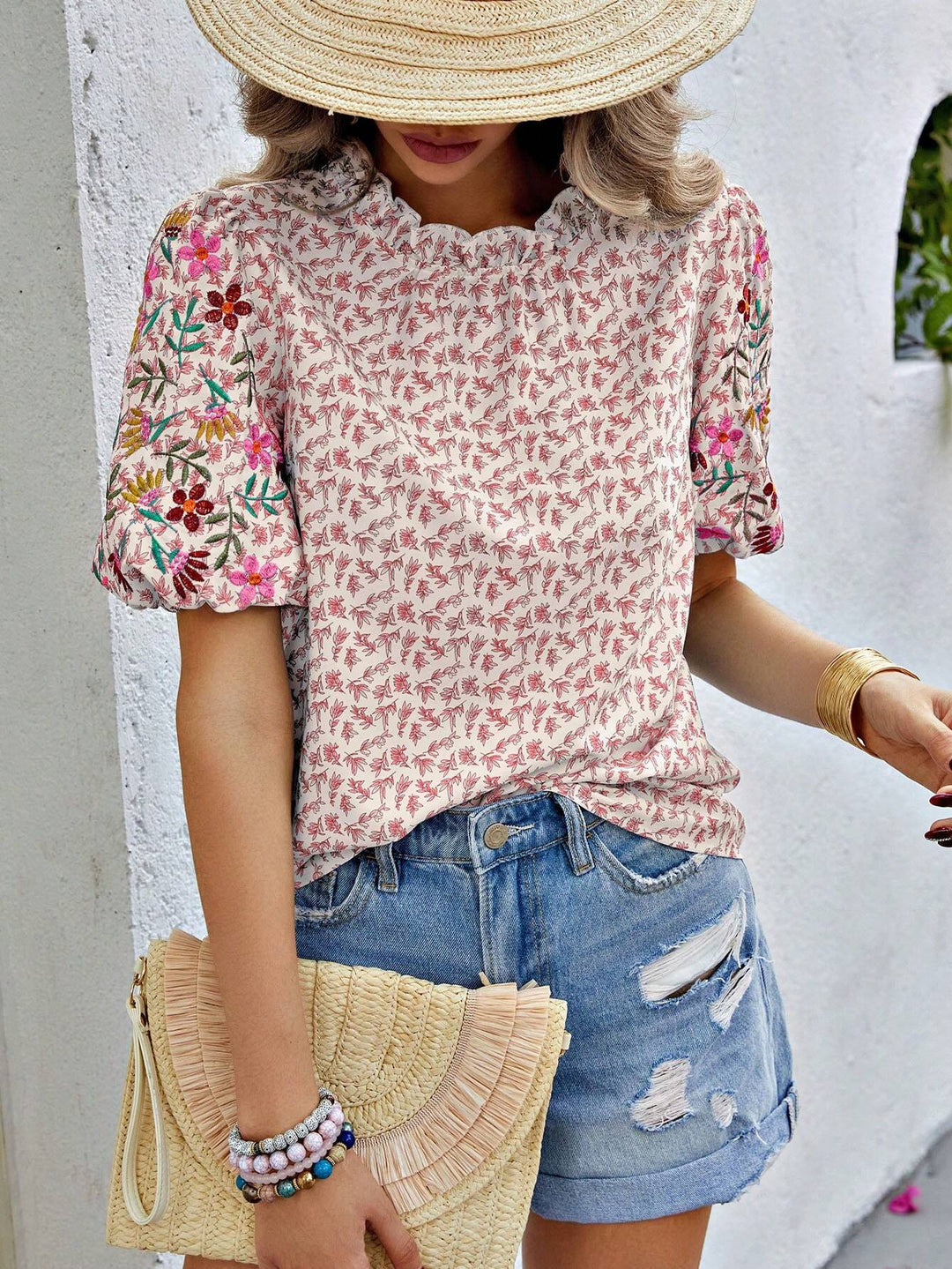 Damen Geblümte Bluse mit bestickten Puffärmeln und gewelltem Ausschnitt Shop Nory