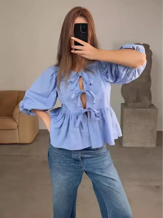 Damen Bluse mit raffinierten Schleifen und voluminösen Ärmeln
