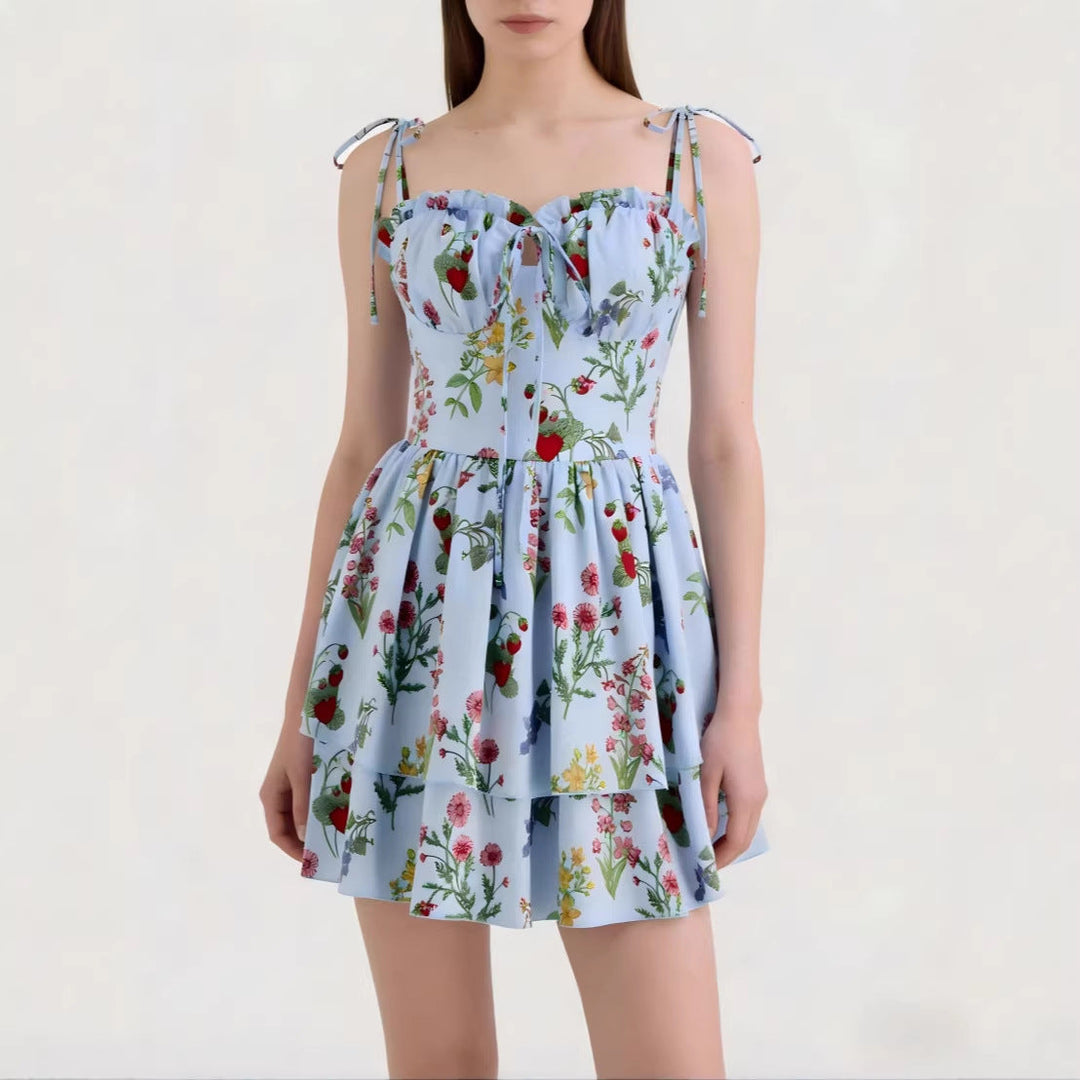 Damen Minikleid mit Blumenmuster und bordeauxfarbenem Unterrock Shopnory