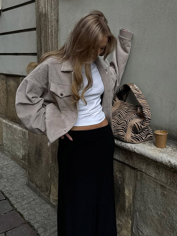 Damen Oversized Cordjacke mit praktischen Taschen und dezentem Streifenmuster