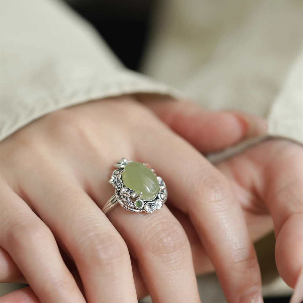 Damenring mit floralen Verzierungen und elegantem Jade-Edelstein Shop Nory