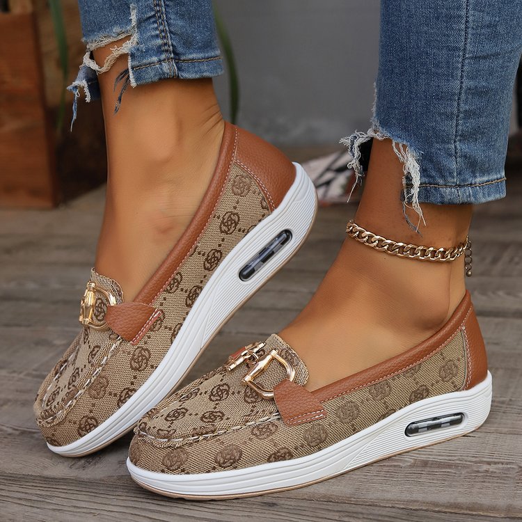 Damen Mokassin-Slipper mit luftgepolsterter Plateausohle und Zier-Bit Shop Nory