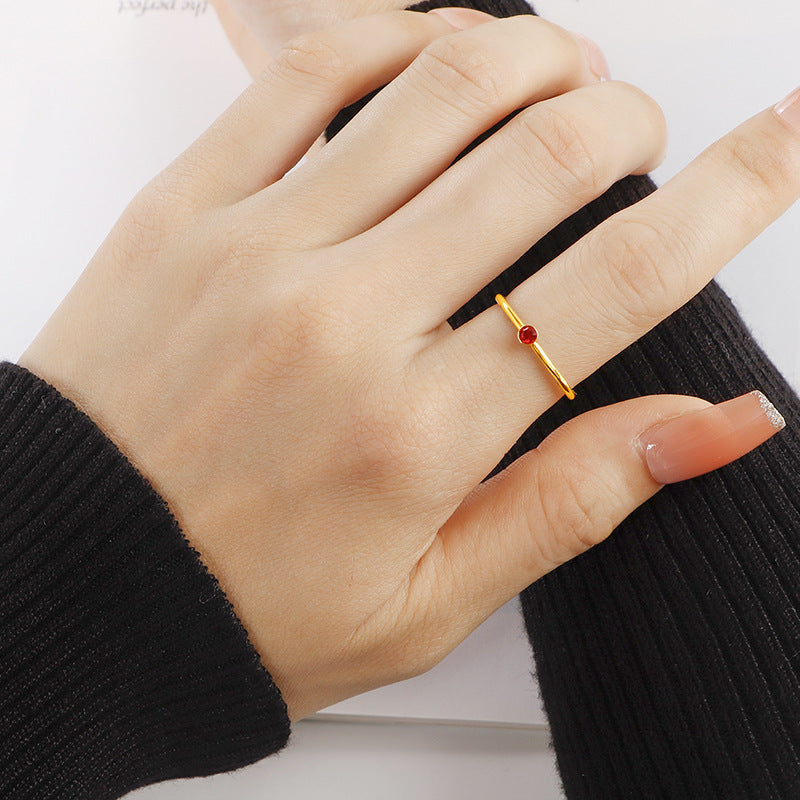 Damen minimalistischer Ring aus massivem Gold mit grünem Edelstein Shop Nory