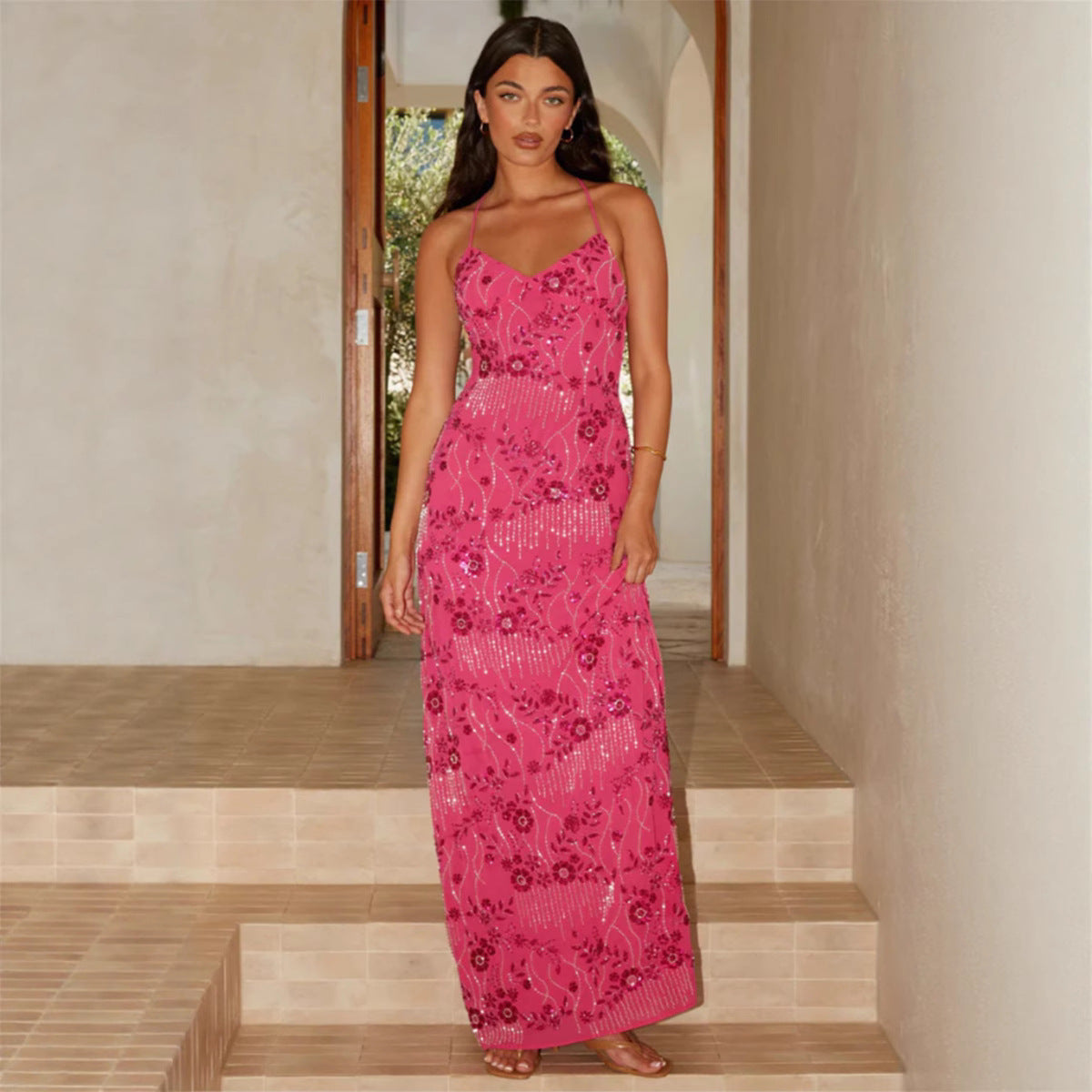 Damen Elegantes Maxikleid mit verführerischem V-Ausschnitt und funkelnden Applikationen Shopnory