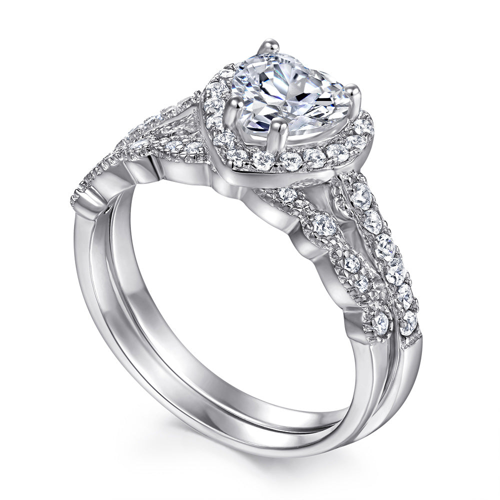 Damen herzförmiger Verlobungsring mit funkelnden Zirkonia-Details Shop Nory