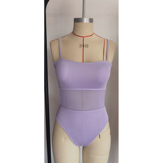 Damen Einteiler Badeanzug mit elegantem Rippendesign und figurschmeichelnder Silhouette