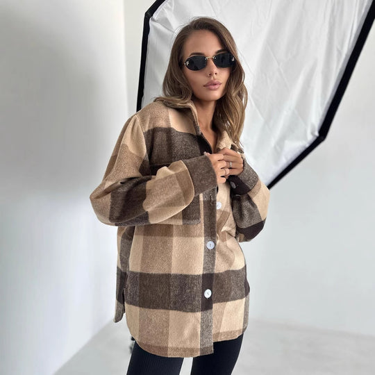 Damen Karierter Overshirt im Shacket-Stil mit Saumtaschen und Knopfverschluss Shop Nory