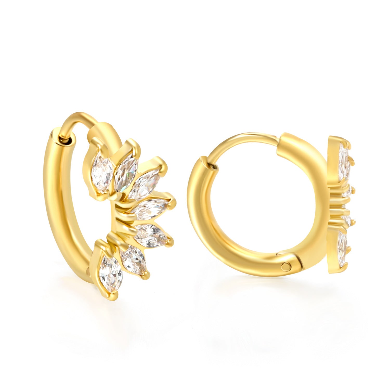 Damen Creolen mit funkelnden Zirkonia und goldplattierter Oberfläche Shop Nory