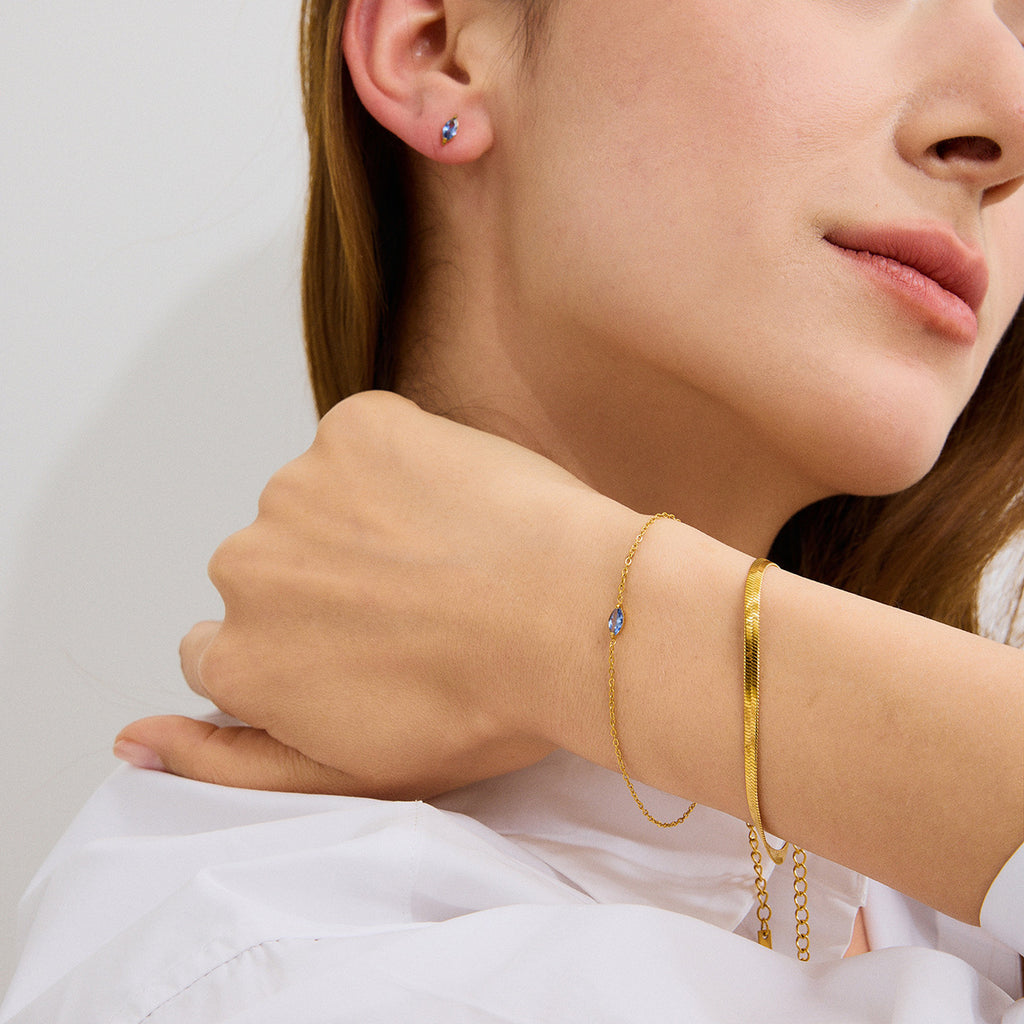 Damen feines Armreif-Armband mit rotem Stein Shop Nory