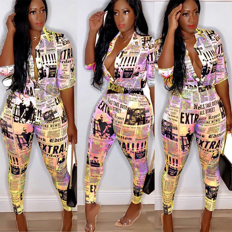 Damen figurbetonter Jumpsuit mit Zeitungsprint und tailliertem Hemdkragen Shop Nory