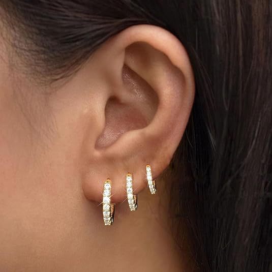 Damen Ohrstecker mit funkelnden Zirkonia-Akzenten und elegantem Design Shop Nory