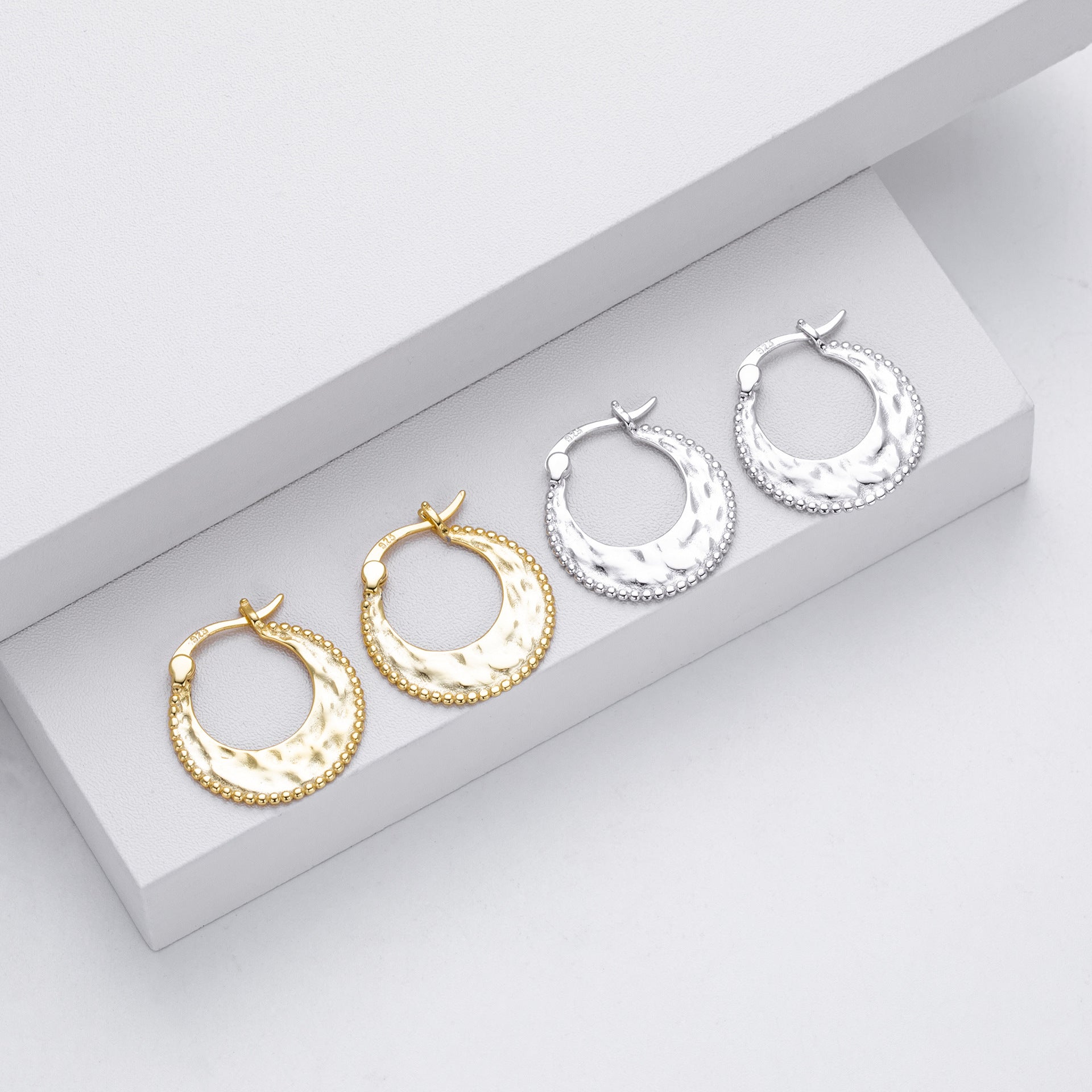 Damen Creolen mit elegantem Strukturdesign aus hochwertigem 925 Sterlingsilber Shop Nory