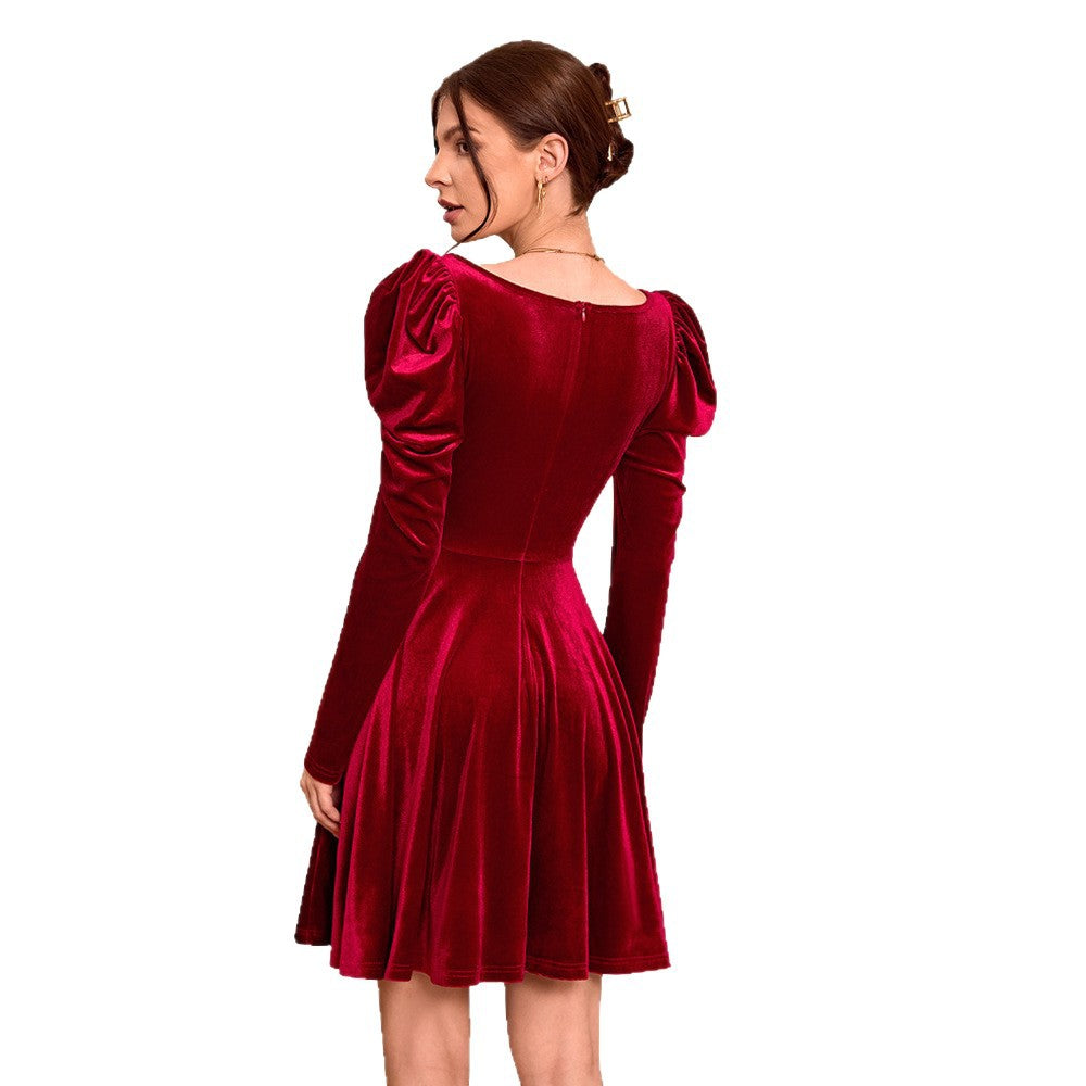 Damen Samt-Kleid mit Herz-Ausschnitt, gerafftem Bustier und Tellerrock Shop Nory