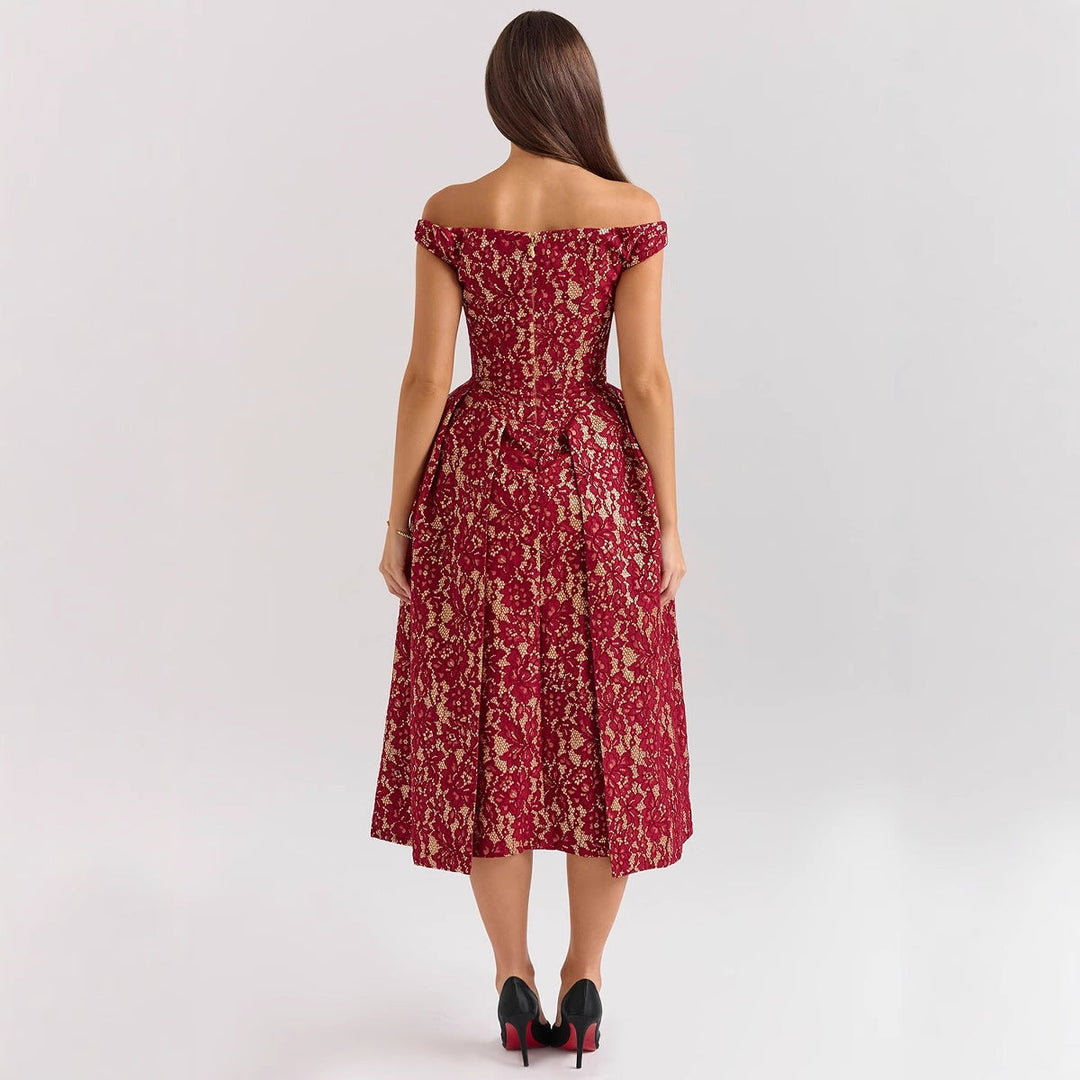 Damen Abendkleid mit raffinierten Spitzenapplikationen und elegantem Schnitt