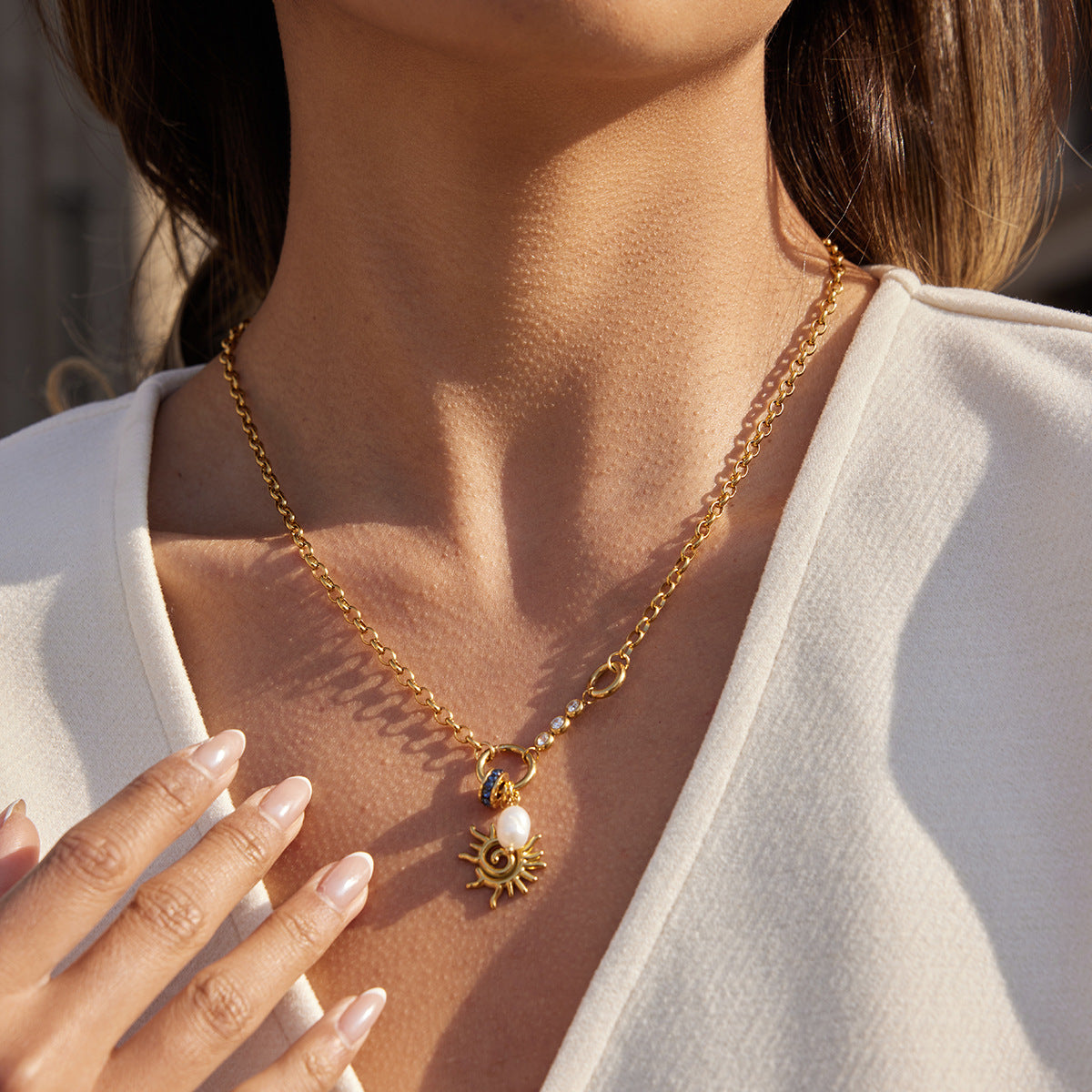 Damen Halskette mit Sonne und Swarovski-Steinen Shop Nory